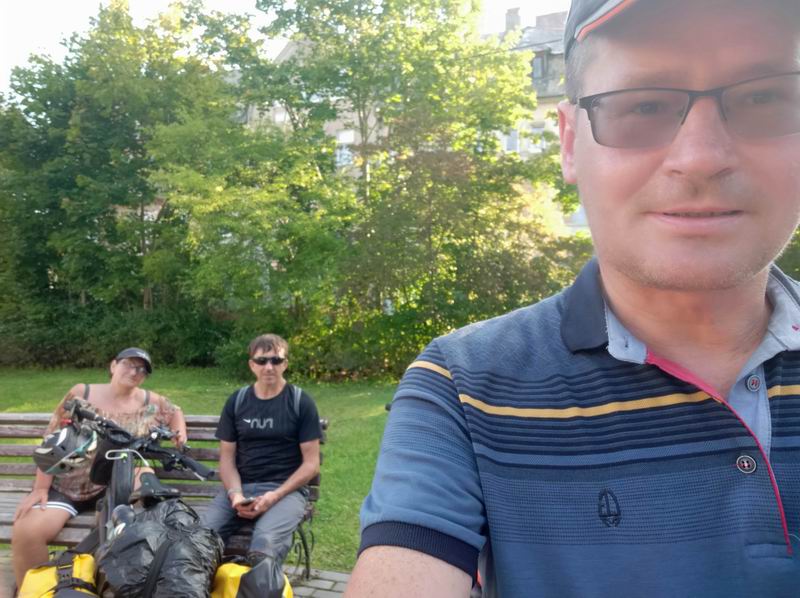 Маргарита Пономарёва, Юрий Ситников и Евгений Клочко на финише в Немане