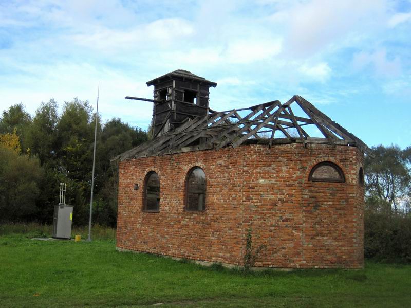 Развалины кирхи в Междуречье
