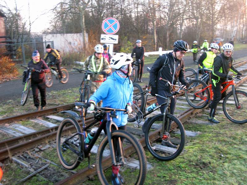 Немного срезаем.