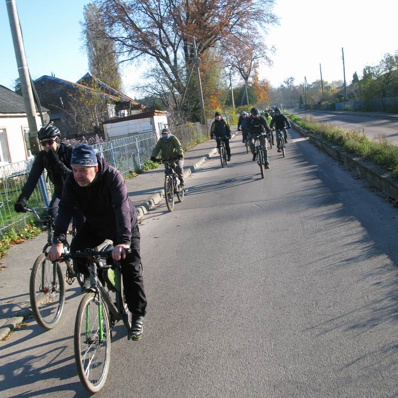 Проезжаем Береговое к заливу.