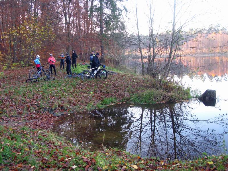 Остановка на озере Лесном.