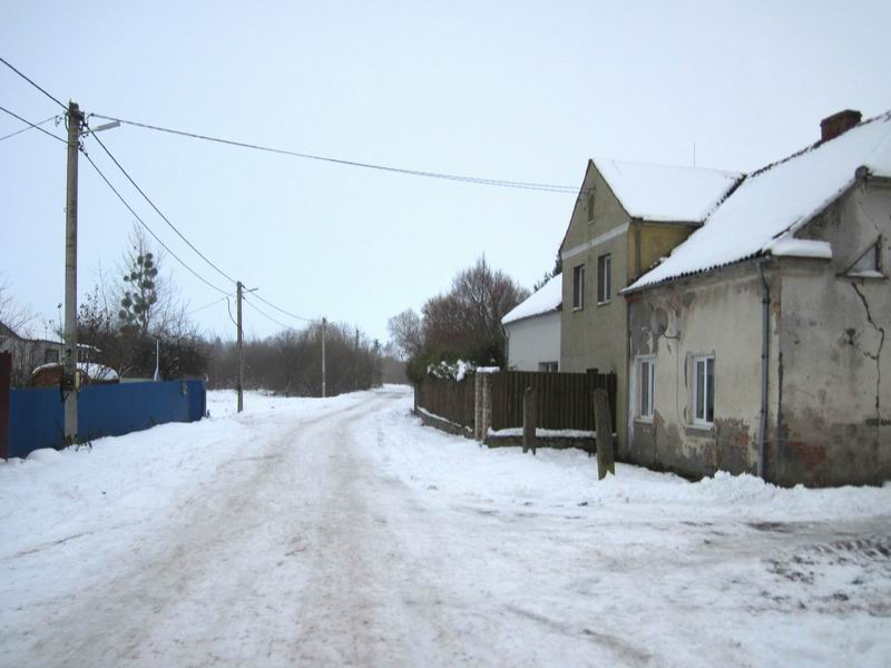 Повернули на нём налево на ул. Армейскую
