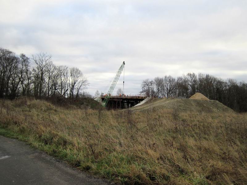 Строительство нового моста через недействующую железную дорогу Светлогорск-Янтарный