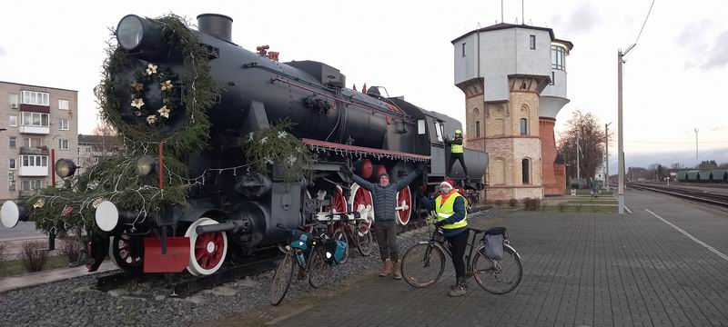 Приехали на вокзал в Гусеве