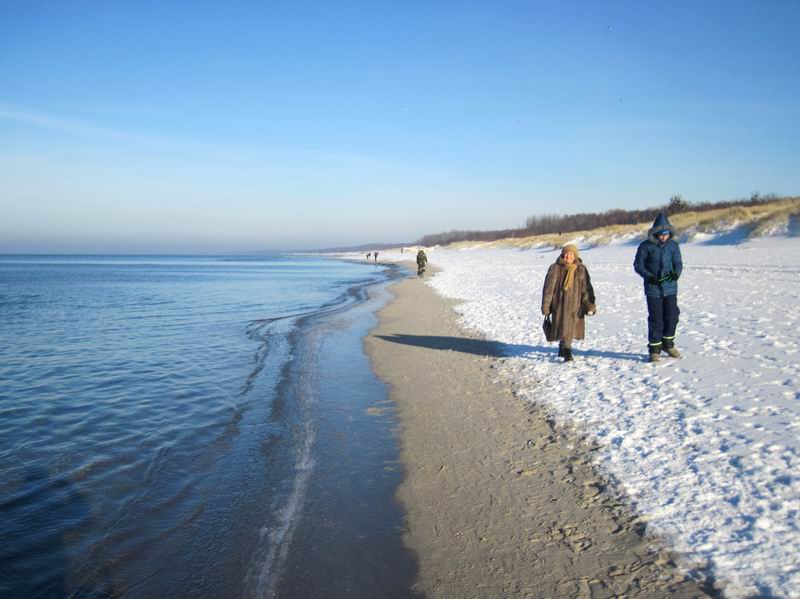 Далее наш маршрут пойдёт по пляжу