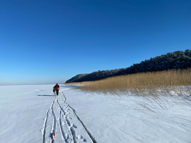 Ехать тяжело по такому снегу