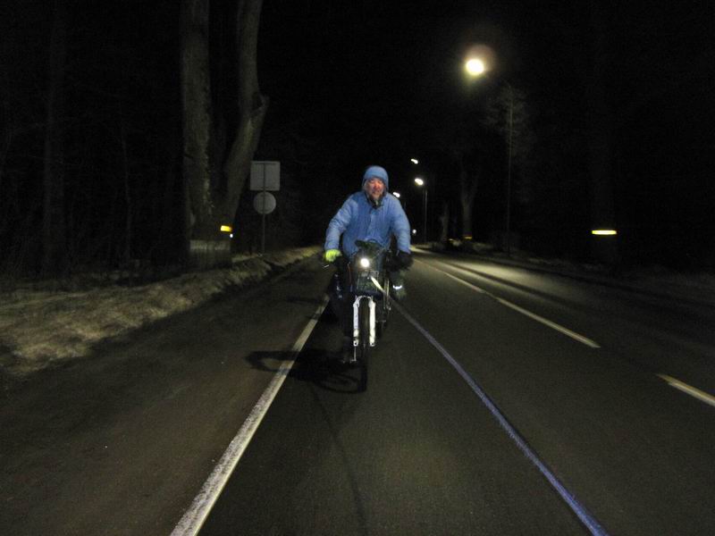 И поехал дальше Алексей Сажин на буксире