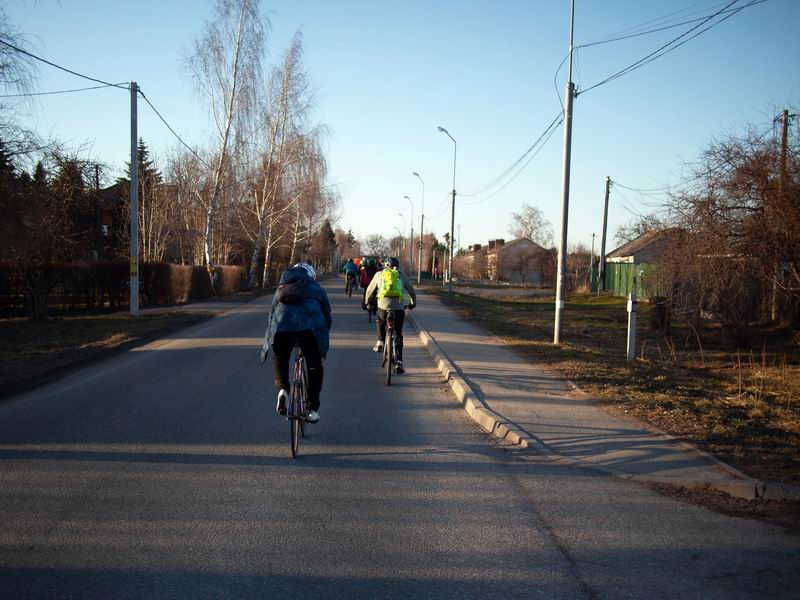 Проезжаем через п. Родники.