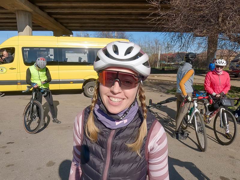 Довольная Людмила Денисова перед стартом.