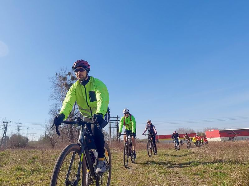 Проезжаем по ней под Северным обходом.