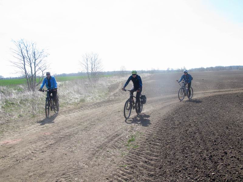 Денис Акулин, Виталий Береснев и Сергей Донин.