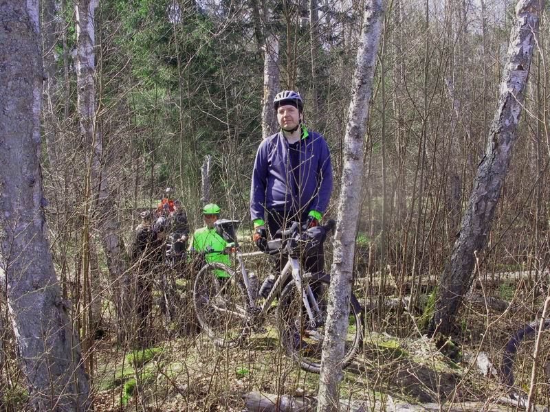 Евгений Писарвкий в лесу Пальве.