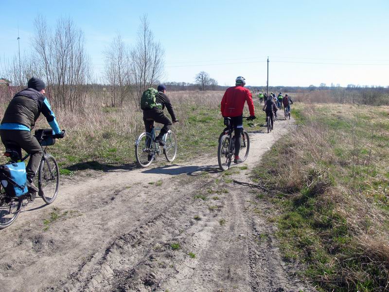 Грунтовый участок до Рощино.