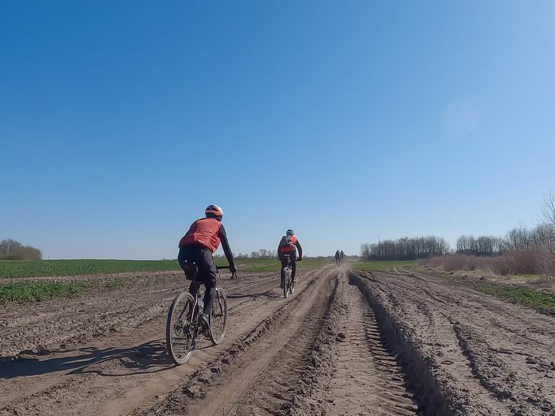 Едем дальше.