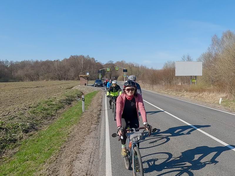 Марш-бросок по трассе до Чебуречной.