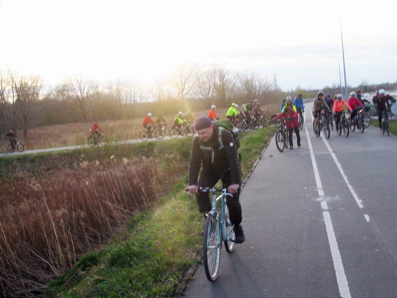 Выезд на ул. Кленовую.